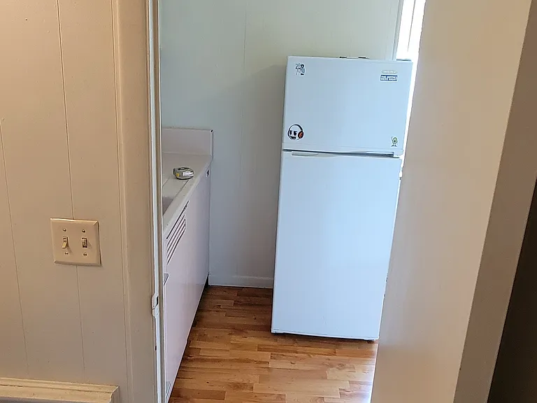 505 N Smith Rd #4 — Photo 4