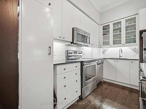 4th image of 8 Fieldway Rd #104