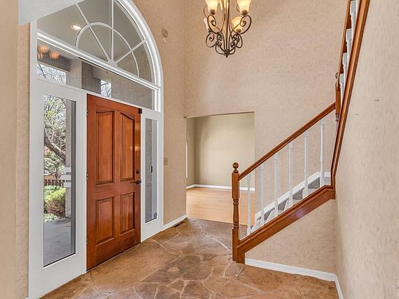 4th image of 4807 Jasmine Ct