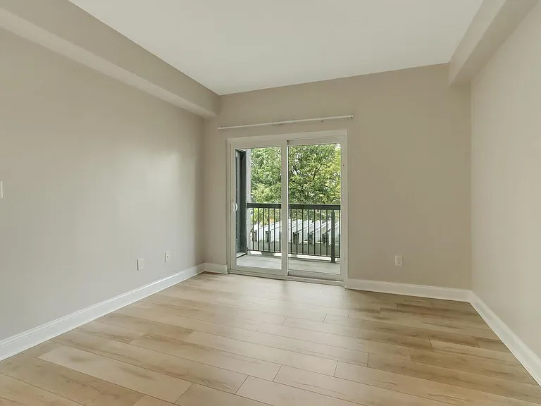 1074 Peachtree Walk NE #B222 — Photo 8