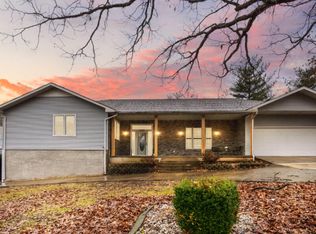 2100 S 16th Ave, Ozark, MO 65721