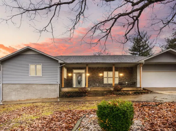 2100 S 16th Avenue, Ozark, MO 65721