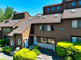 235 Panorama Ct, Poughkeepsie, NY