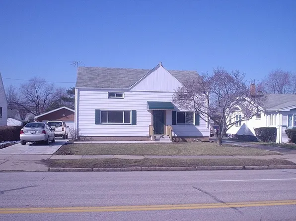 1464 E 222nd St, Euclid, OH 44117