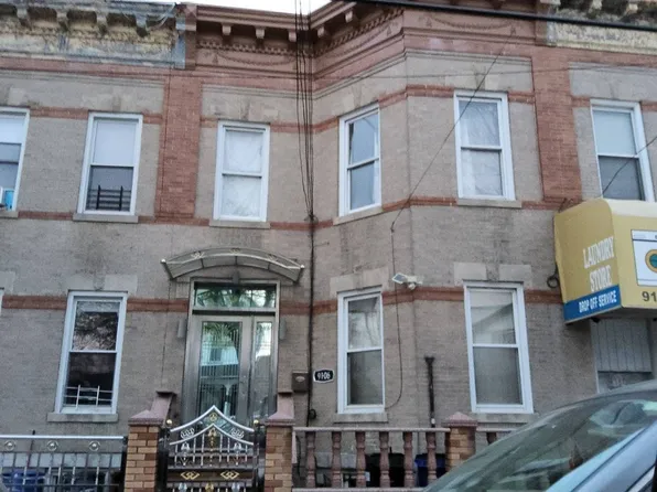 91-06 104th St, Jamaica, NY 11418