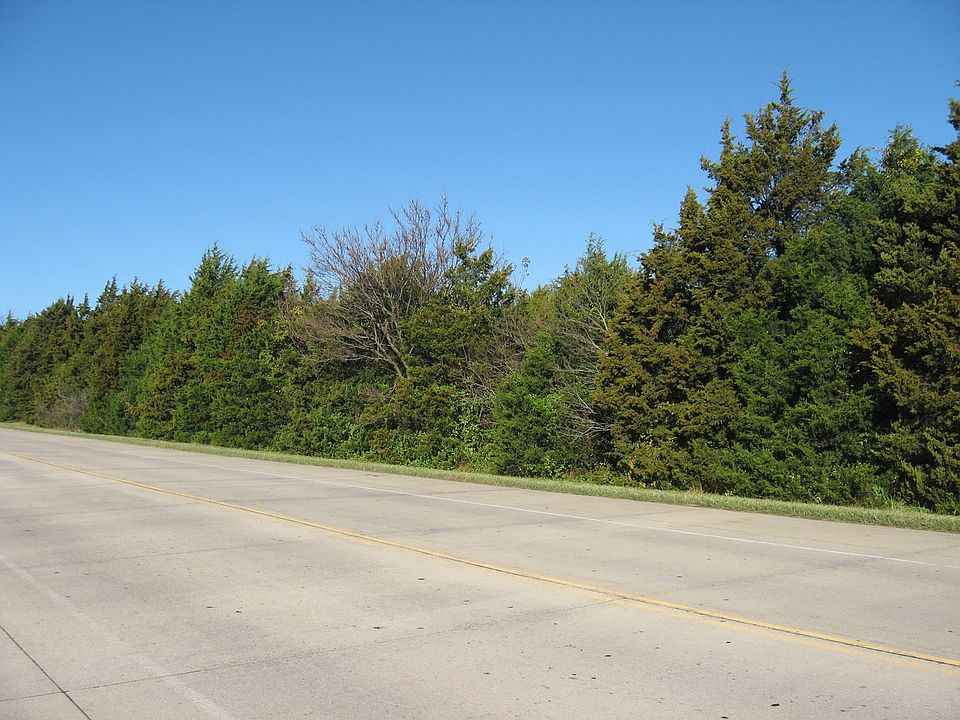 2nd image of 405 Matlock Dr