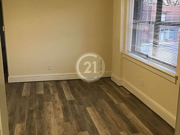 2nd image of 3127 Argonne Ave #A