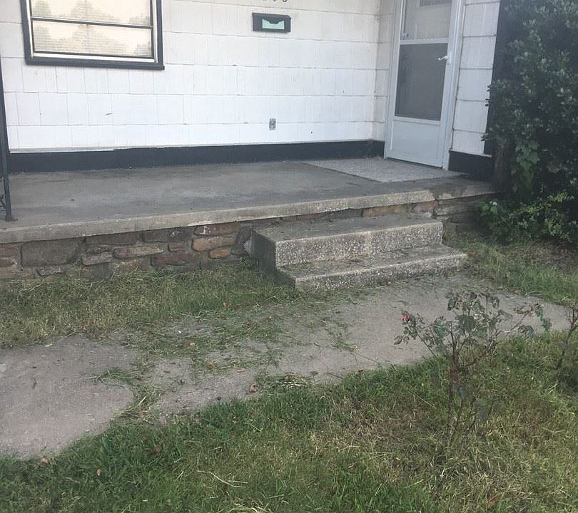 1st image of 1308 S 6th St