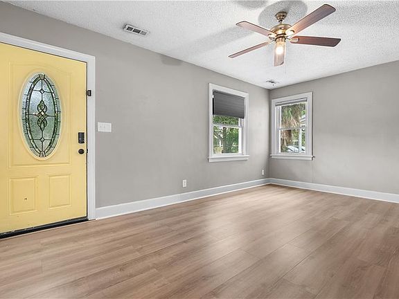 3rd image of 1412 Dure Rd