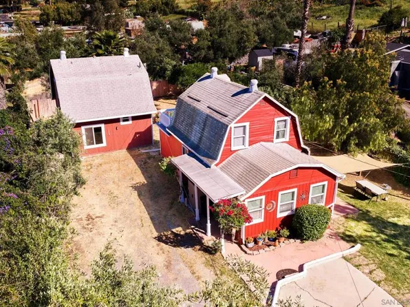 3043 Helix St, Spring Valley, CA 91977