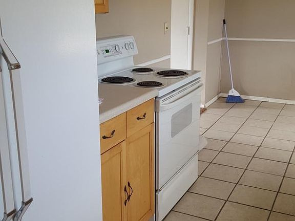 3rd image of 111 Sharon Ave
