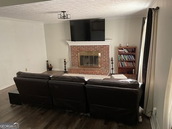 2nd image of 3950 Rocmar Dr