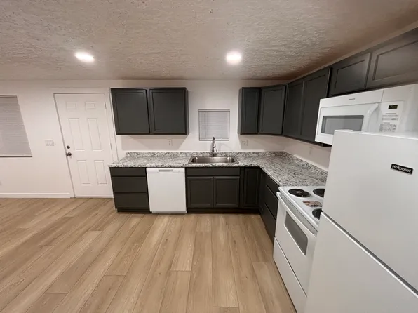 185 W 100 S #4, Parowan, UT 84761