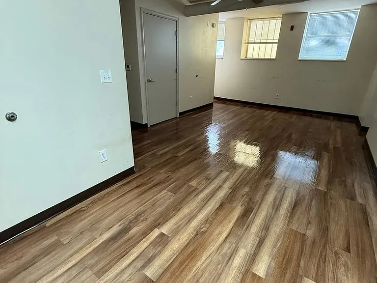400 E South A St — Photo 3