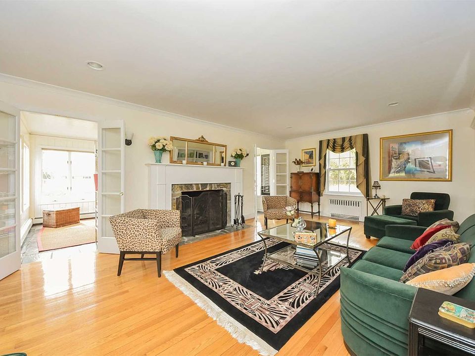 108 Gillette Ave, Bayport, NY 11705 Zillow