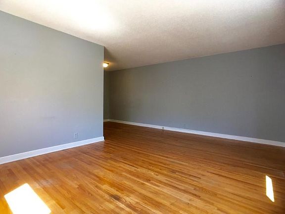 Large spacious living room