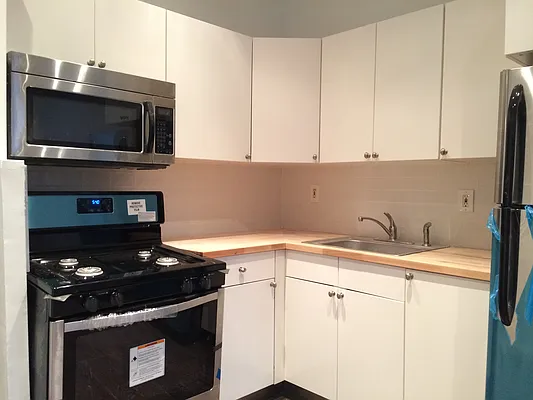 Rented by Rental Solutions Inc | media 40