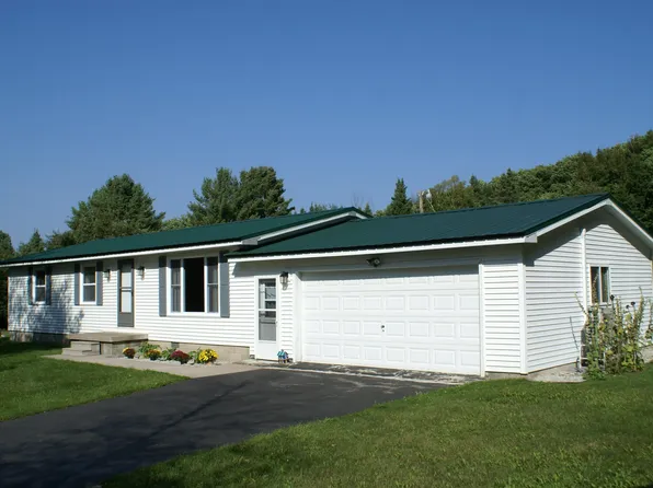 5505 N Three Mile Rd, Hessel, MI 49745