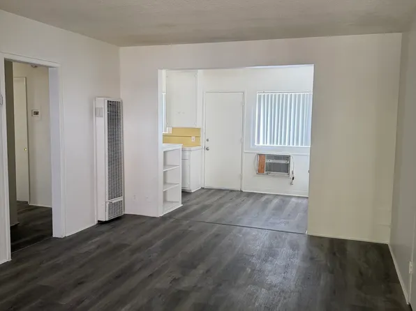 7319 Variel Ave APT 2, Canoga Park, CA 91303