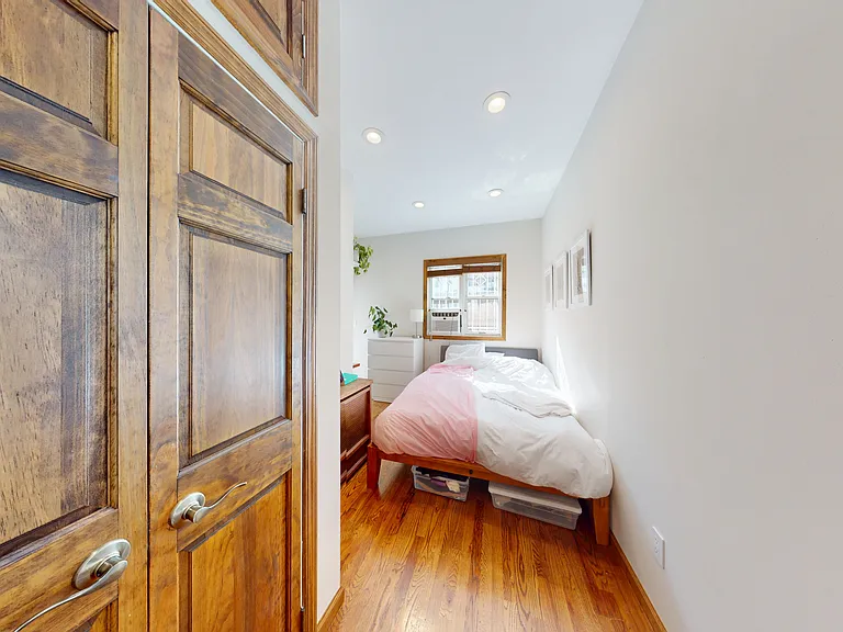 308 W 77th St #9 — Photo 15