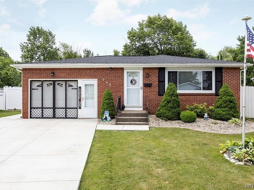 1st image of 143 Sprucewood Dr