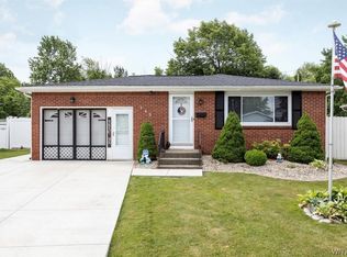 143 Sprucewood Dr, Buffalo, NY 14227