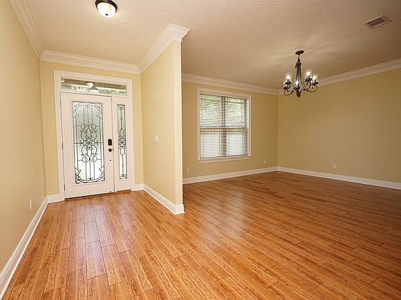 4th image of 745 2nd Ave