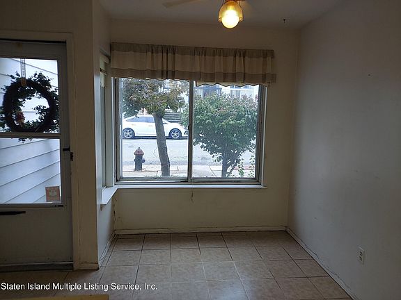 4th image of 273 Dover Grn