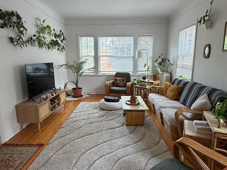 2786 Xerxes Ave S #3 — Photo 2