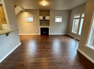 327 NW Adams Ave, Hillsboro, OR