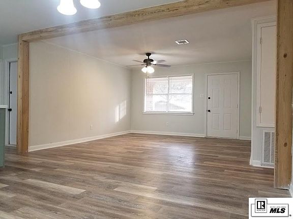 3rd image of 107 Brooks Ln