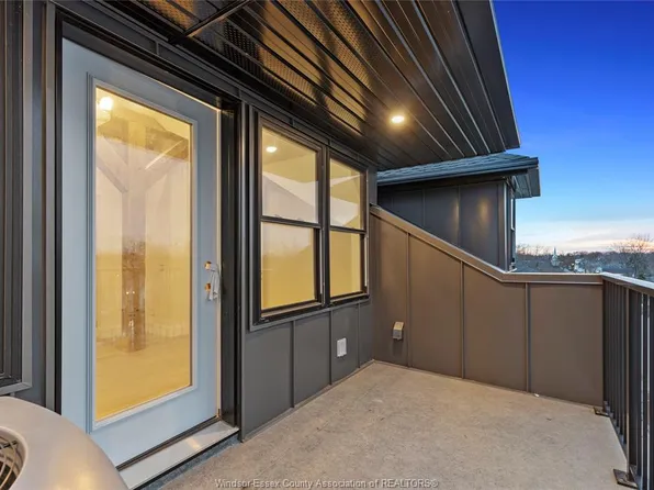 247 Brock St #401, Amherstburg, ON N9V 2H4