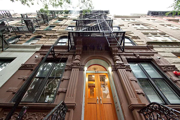 Rented by R New York | media 6