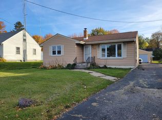 4513 Newburg Rd, Rockford, IL 61108