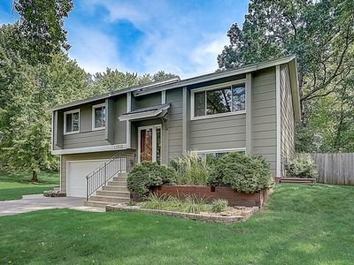 13932 77th Ave N, Maple Grove, MN, 55311