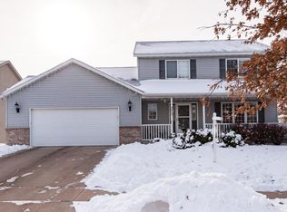 3972 Birmingham Ln NW, Rochester, MN 55901