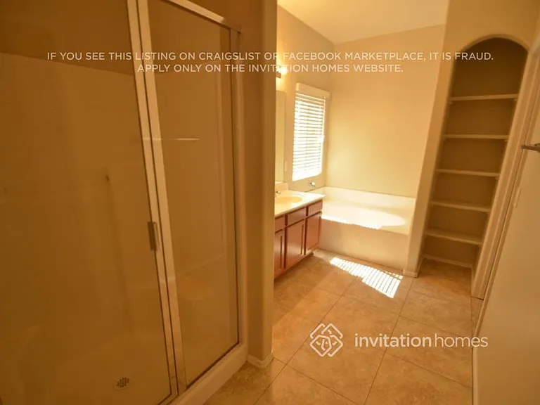 1923 S 80th Dr — Photo 11