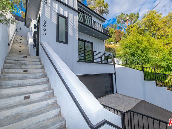 3rd image of 6565 Pickwick St