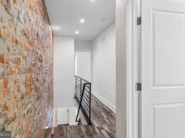 3156 Almond St — Photo 25