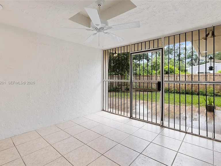 5770 SW 55th St — Photo 32