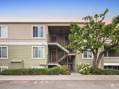 3233 NE 12th Street #310, Renton, WA, 98056