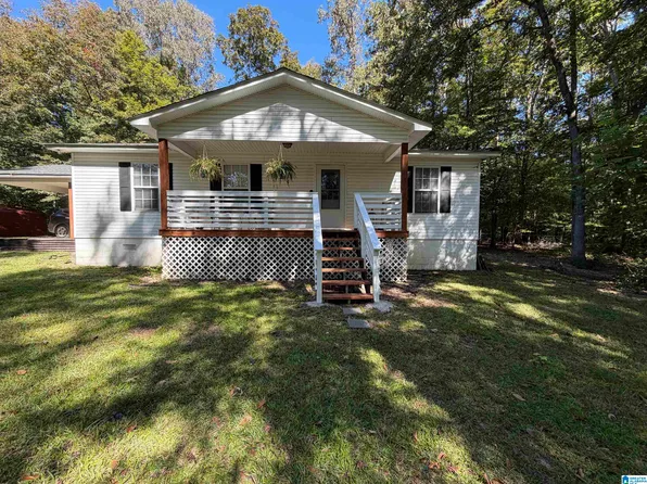 71 Flora Ln, Springville, AL 35146