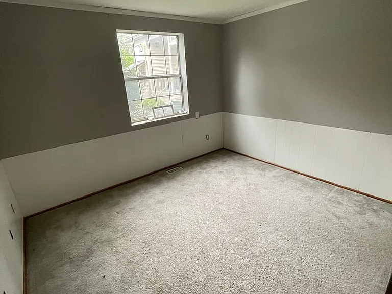 2169 Indianola Ave — Photo 3