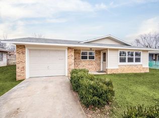 1709 Stone St, Springdale, AR 72762