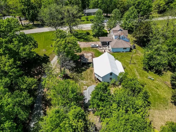 10506 County Road Liv Rd #229, Chillicothe, MO 64601