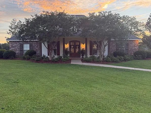 311 Lake Side Ln NW, Brookhaven, MS 39601