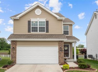 310 Charlestowne Place Dr, Saint Charles, MO 63301