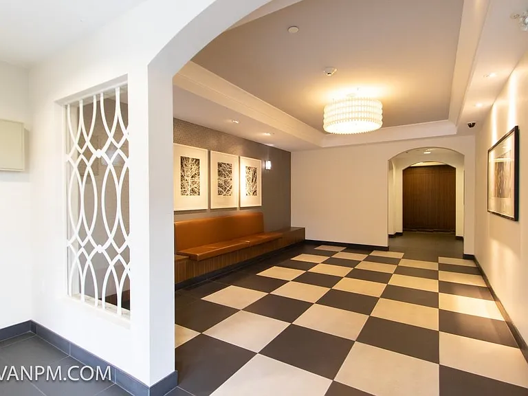 608 Como Lake Ave #316 — Photo 14