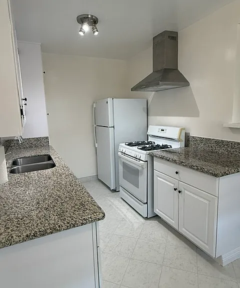 829 W Duarte Rd #D — Photo 1