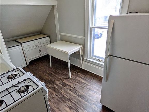 4th image of 1417 Union Ave NE #2